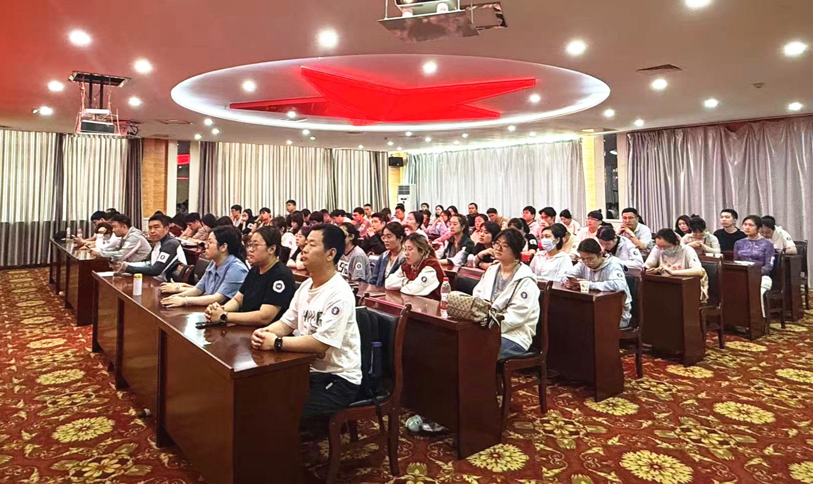 微信图片_20250526175302_副本.jpg